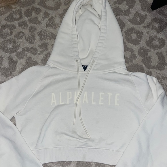 Alphalete Tops - Alphalete crop hoodie